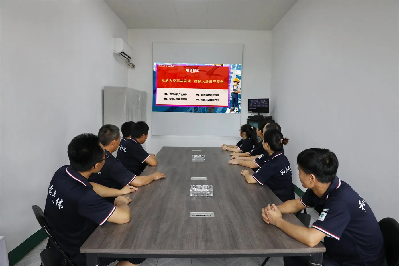 Safety training session at the Heyun Gas site office
